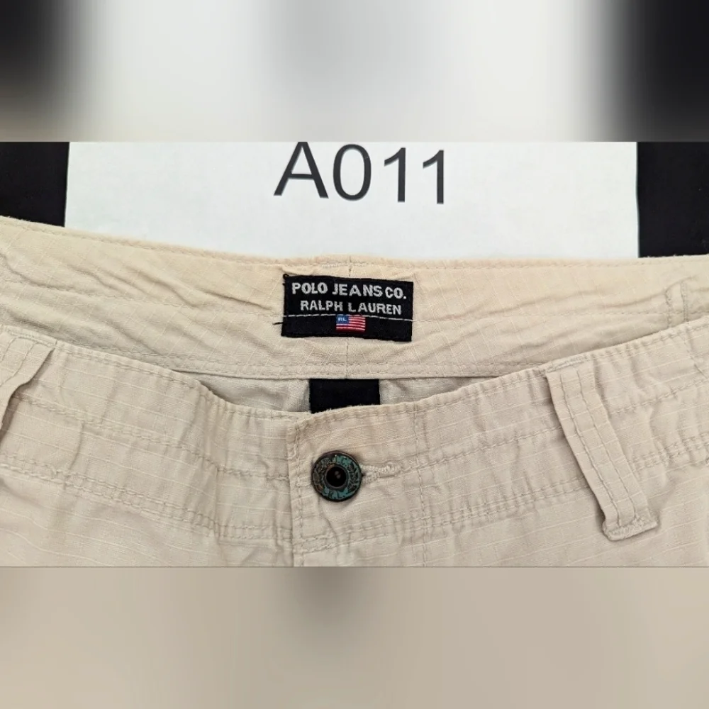 Polo Jeans Co Ralph Lauren Mans  Shorts  Size 34
